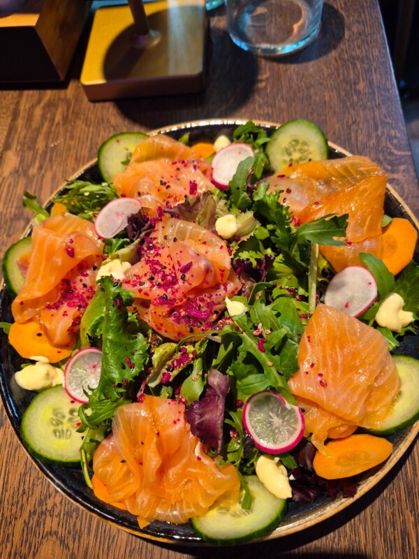 Foto_food_salade-huisgerookte-zalm
